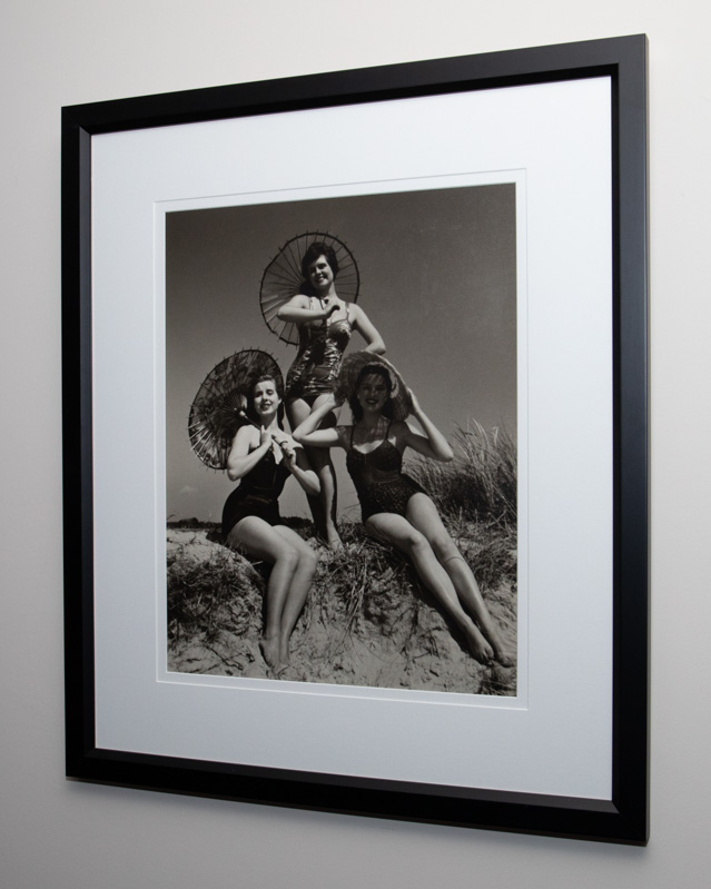 Trio on Holiday - 1952 - ORIGINAL